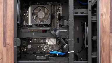 ゲーミングPCを中古で買うのはアリ？メリット・デメリット